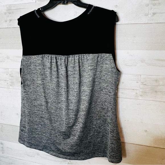 Champion Workout Tank - Picture 2 of 3